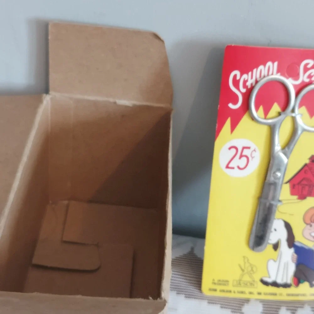 Vintage Ja-Son Steel School Scissors Original Card & Box No 643-4C Bridgeport CT